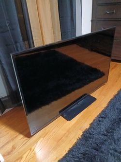Vizio 42- inch smart tv
