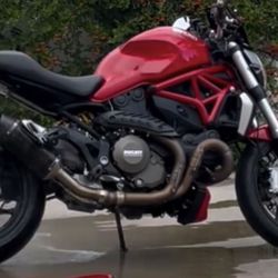 2014 Ducati Monster 1200