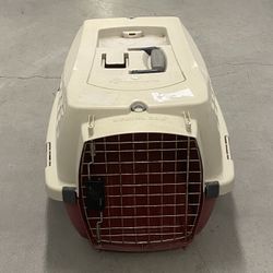 PetMate Small pet Carrier For Dog Or Cat