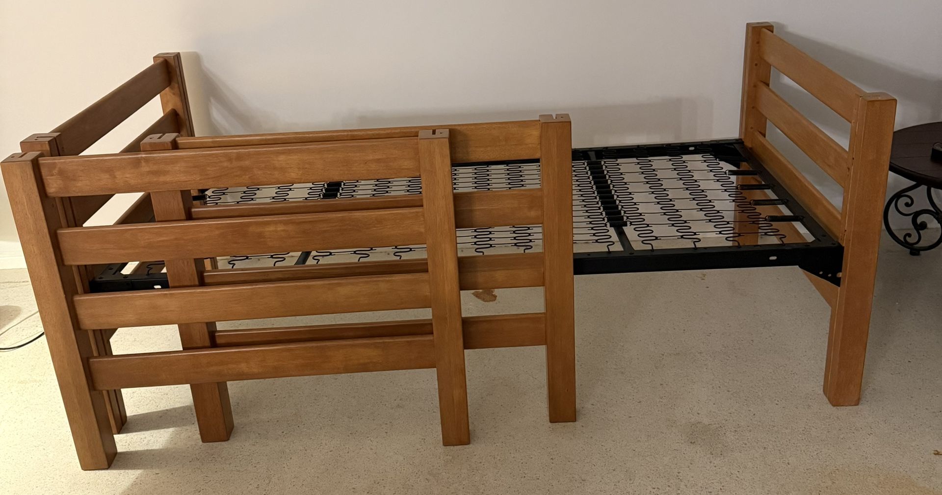 Twin Bunk Beds Set