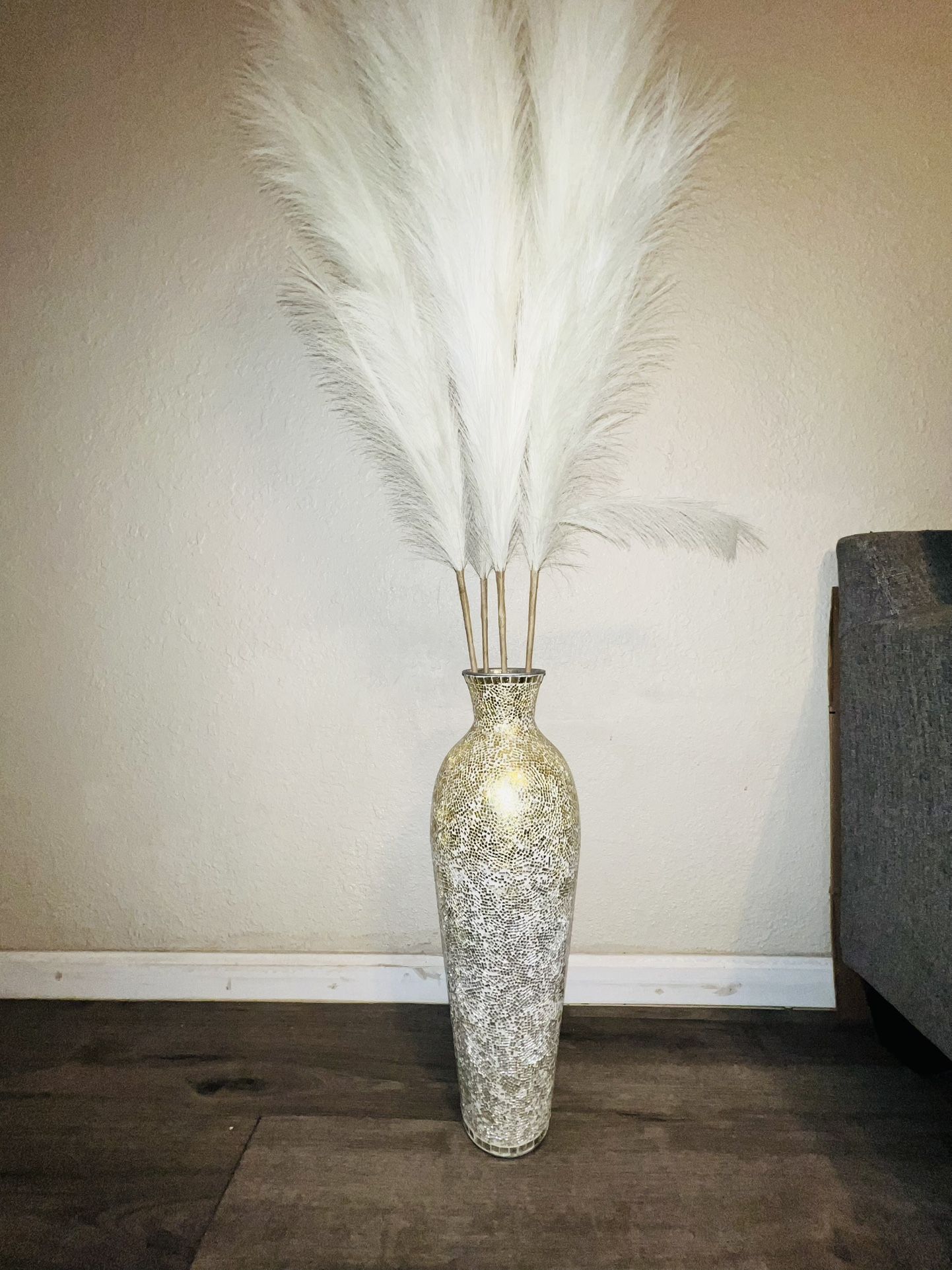 Gold Vase With White Pampas