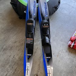 67” Connelly Eclypse Combo Waterskis