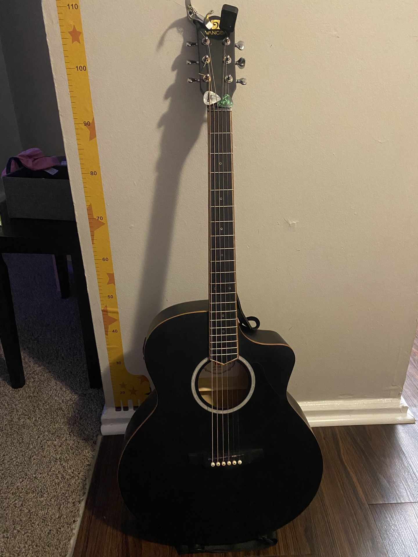 Vangoa Electrc Acustic Guitar