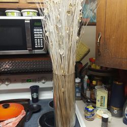 Glass Vase With Decore.