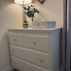 3 Drawer Dresser - like new!