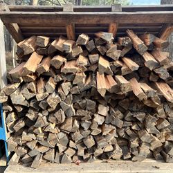 Seasoned Firewood (Oak / Maple)