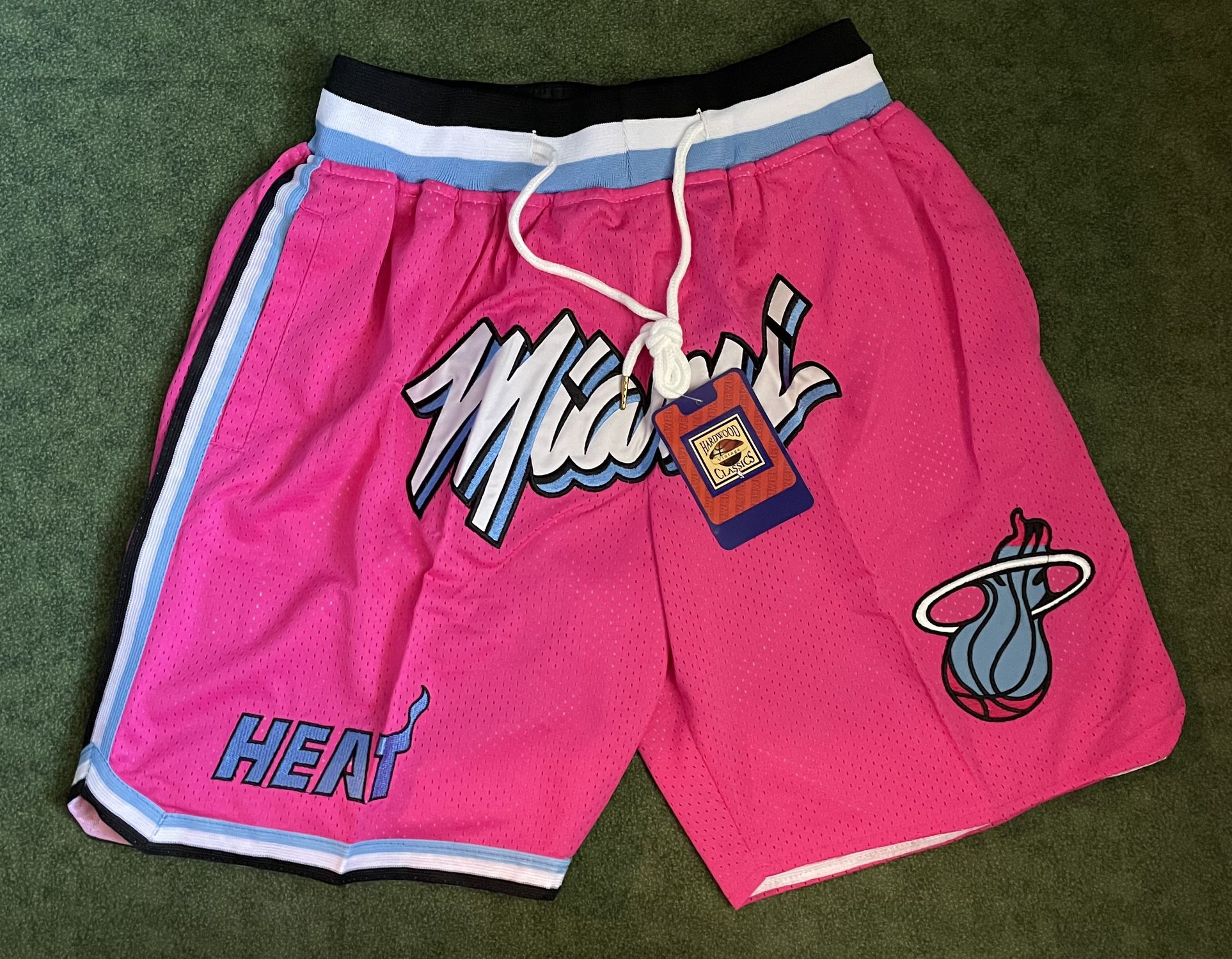 MIAMI HEAT JUST DON NBA BASKETBALL SHORTS BRAND NEW WITH TAGS SIZE LARGE 