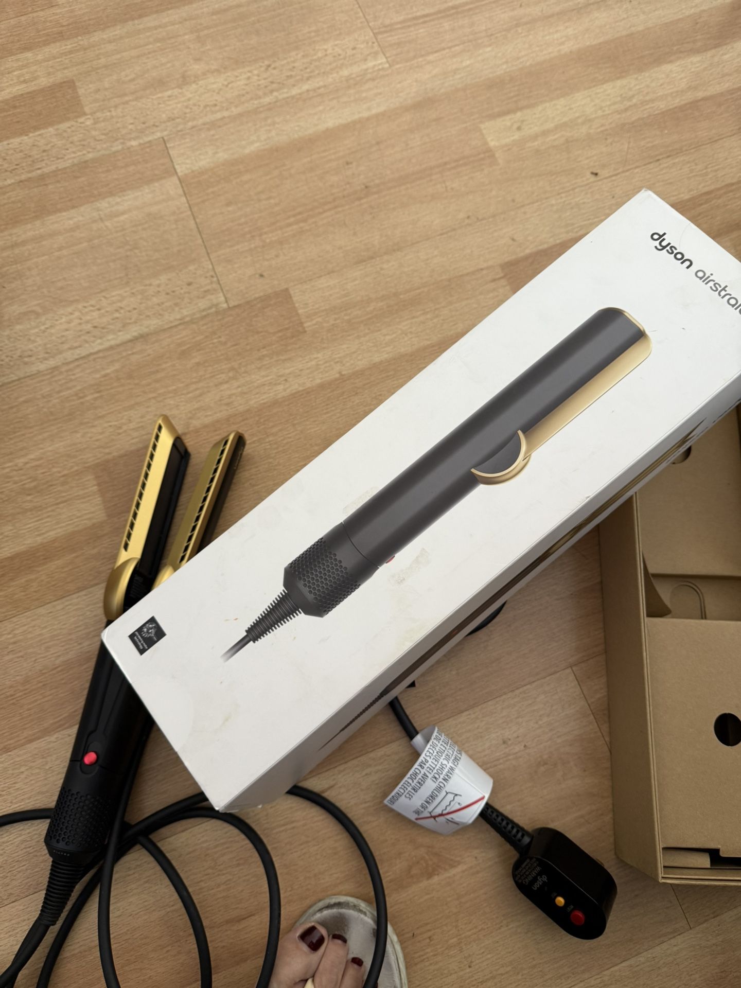 Dyson Airstrait HT01 Straightener Gold Copper Fan