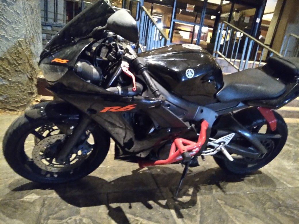 05 YAMAHA R6 TAGGED RUNS GREAT