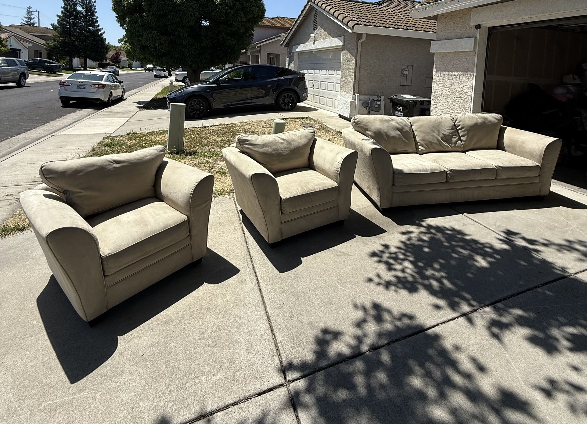 Beige/Cream Couch Set - BAUHAUS