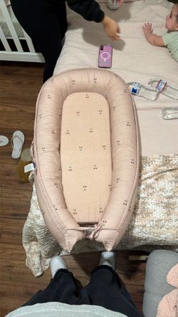 Baby lounger