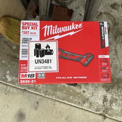 Milwaukee Multi Tool W/battery&charger