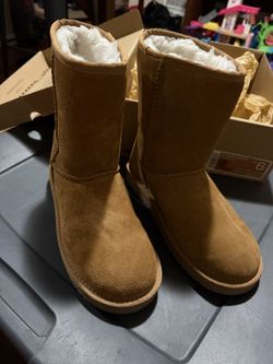 Koolaburra by UGG Women's Koola Short Chestnut Boots Sheepskin 1017090 Size 6