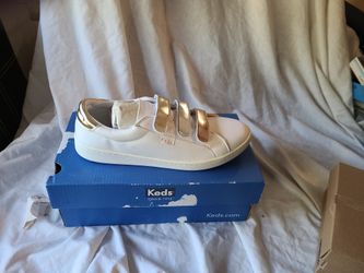 New Girls Tennis Size4 1/2