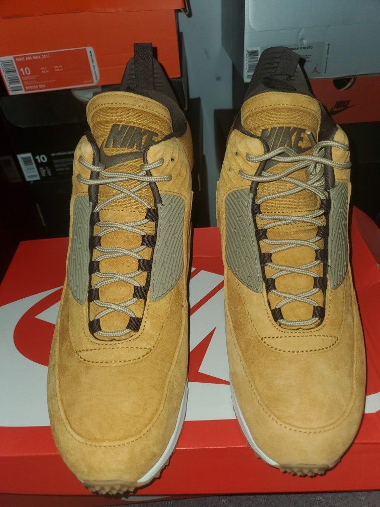 Nike Air Max 90 Sneakerboot Winter- Size 10