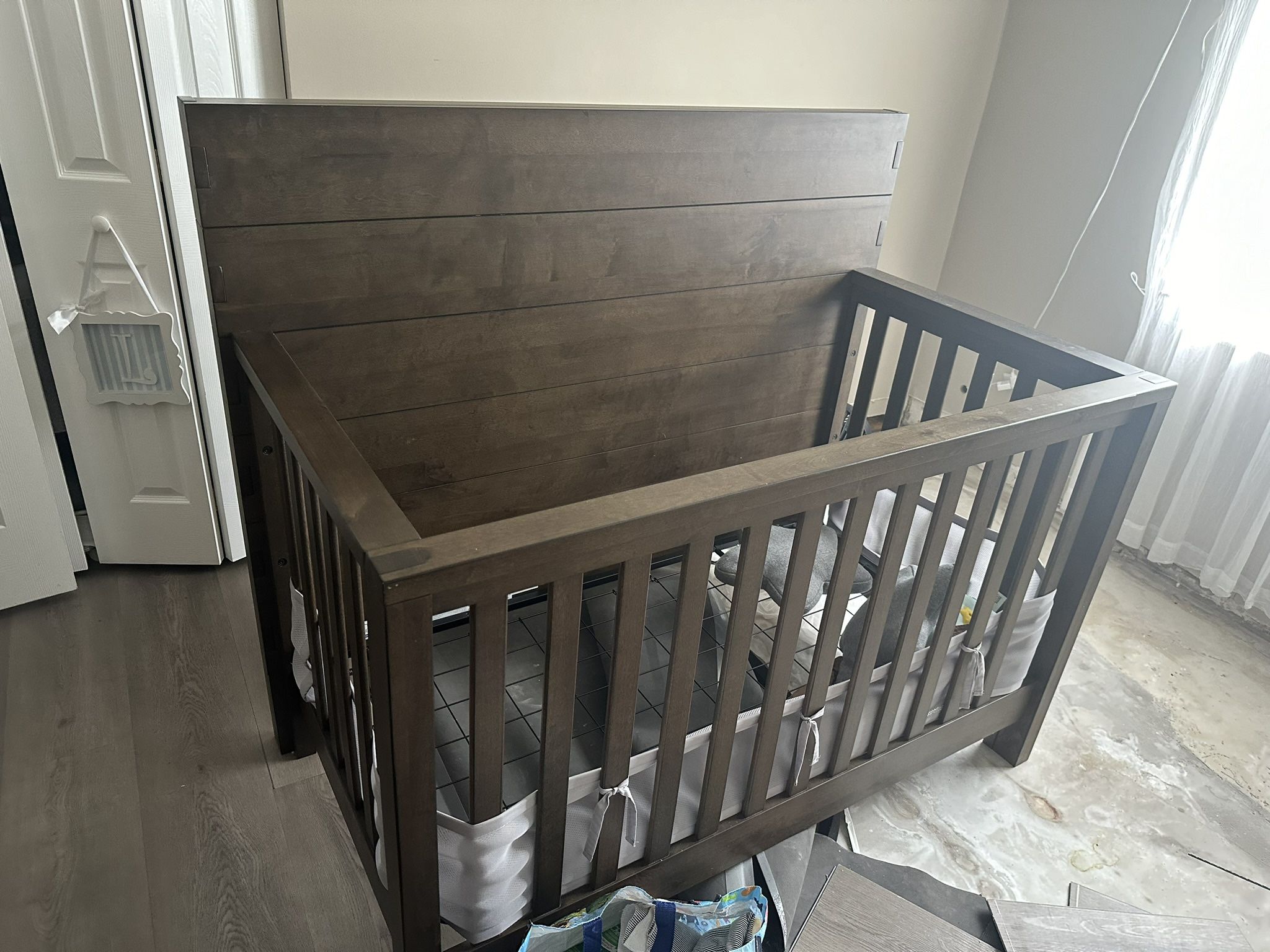 This Is A Barely Used All Real Wood Dovetail Crib / Toddler Bed
