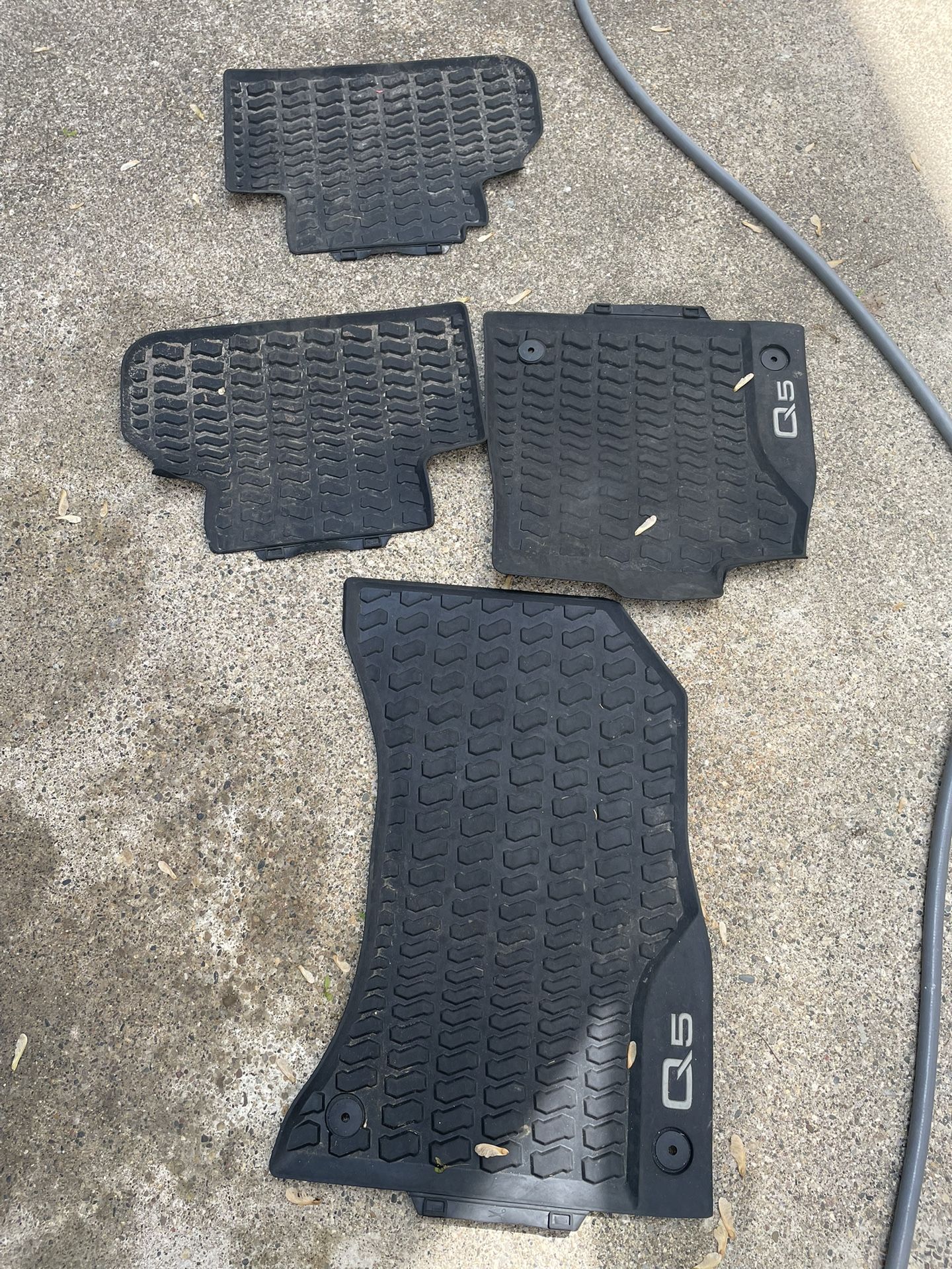 Audi Q5 Rubber Floor Mats