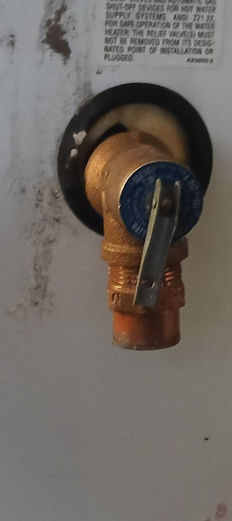 Barely New Water Heater Uses Gas $150