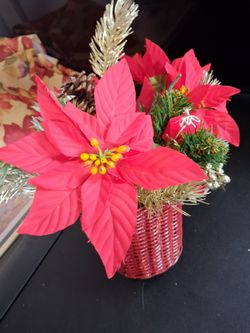 Artificial Poinsettia Christmas Floral Arrangement