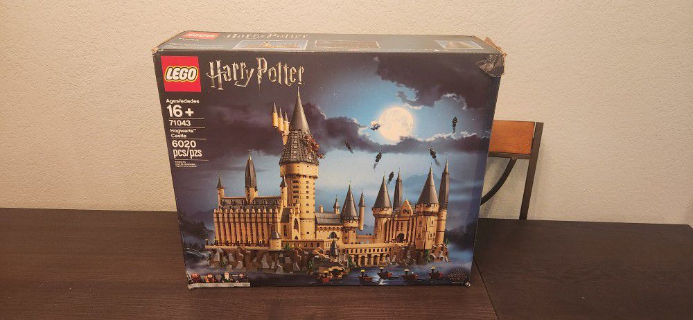 Lego Harry Potter Set Hogwarts Castle Retail $469.99