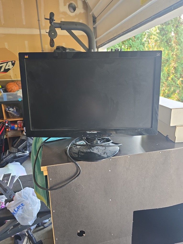Computer Monitor 15"