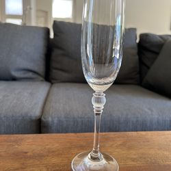 Champagne Glasses -  Set of 7 - Like New