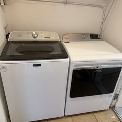 MAYTAG Washer & Dryer Set