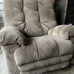 Sofa Reclinable $85