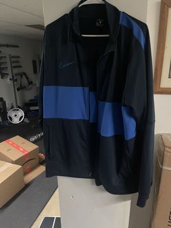 Men’s Nike XL Track Jacket