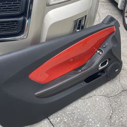 2014 Chevy Camaro Door Panel 40$