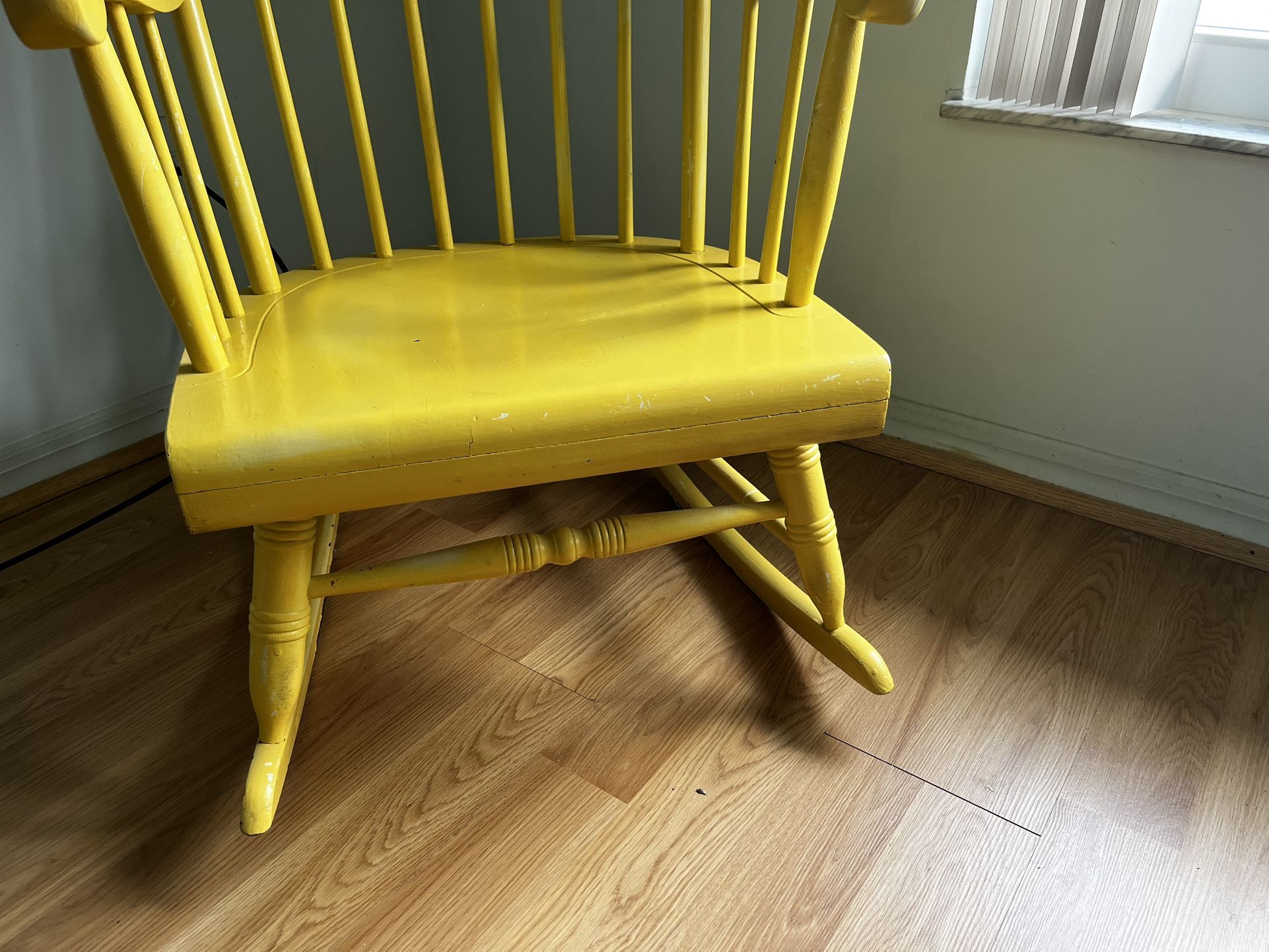 Wood Rocking Chair