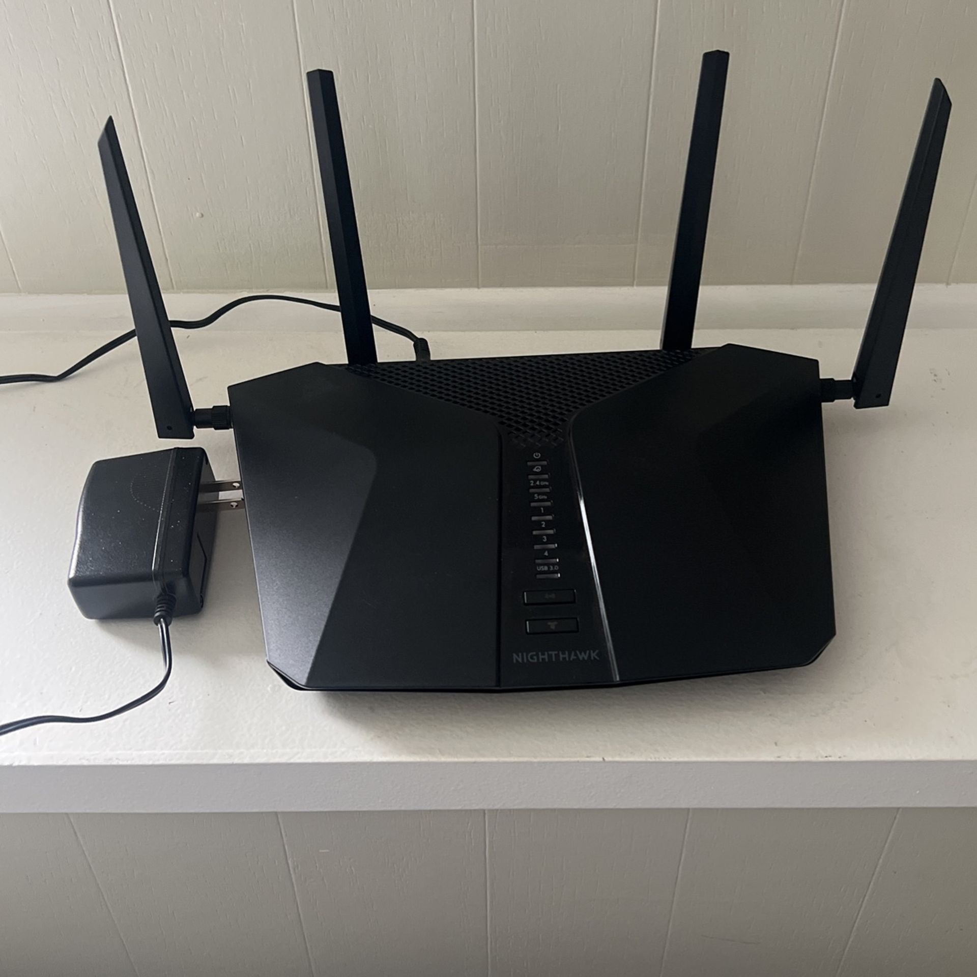 Nighthawk AX6 wireless gaming router