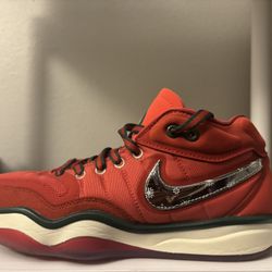 Nike Air Zoom G.T. Hustle / Size 7