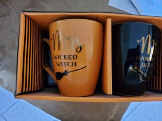 Halloween Mr. & Mrs. Ceramic Mug Set