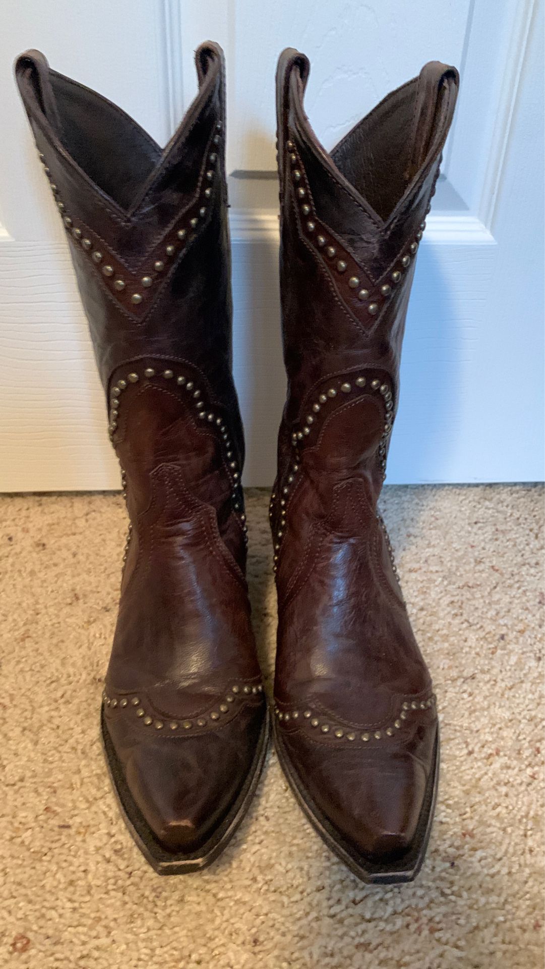 Women’s cowgirl boot size:8.5