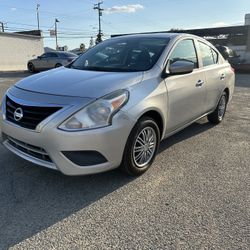 2018 Nissan Versa SV