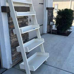 Book shelf