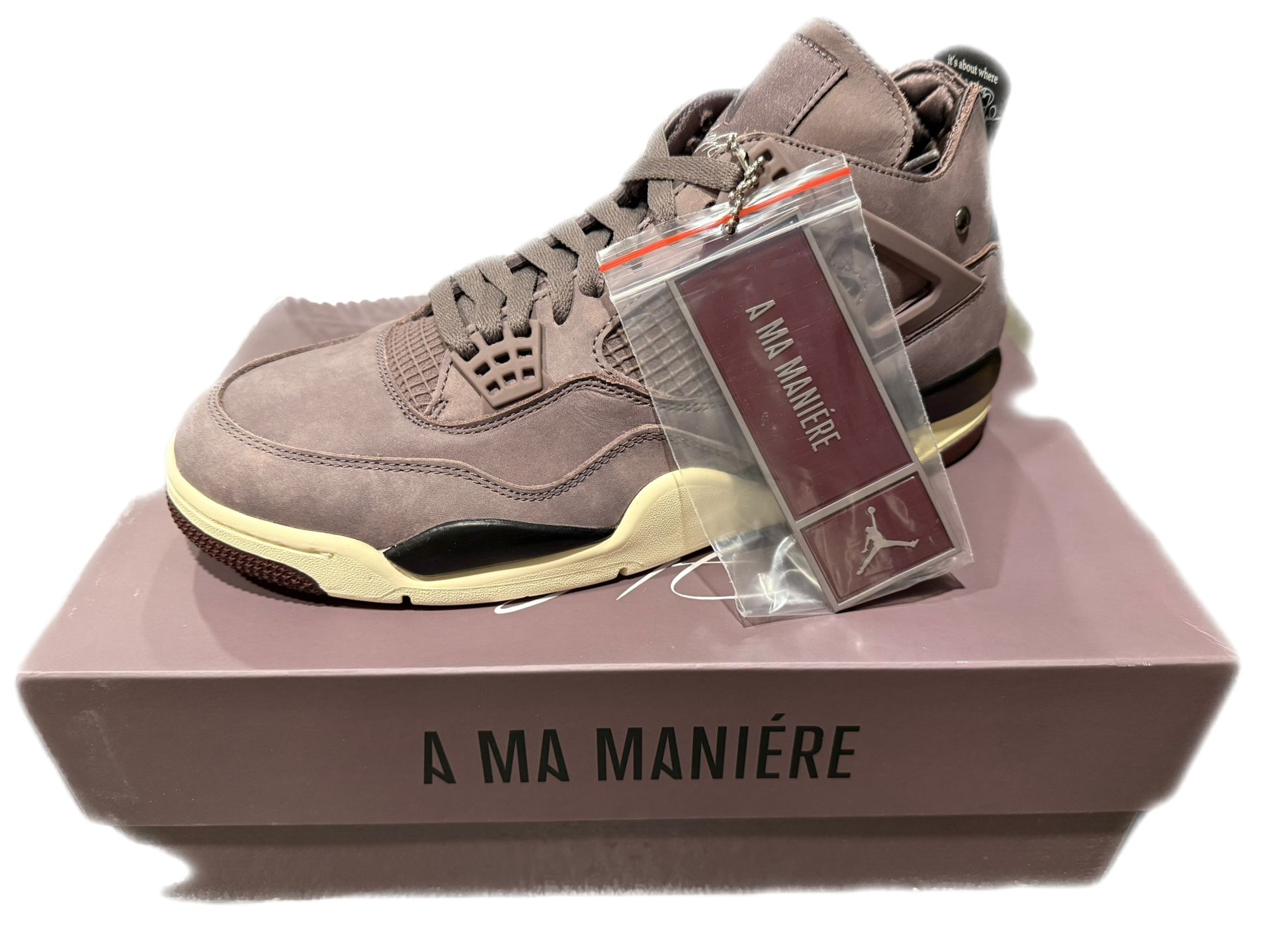 Jordan 4 Retro SP a MA Maniere Violet Ore