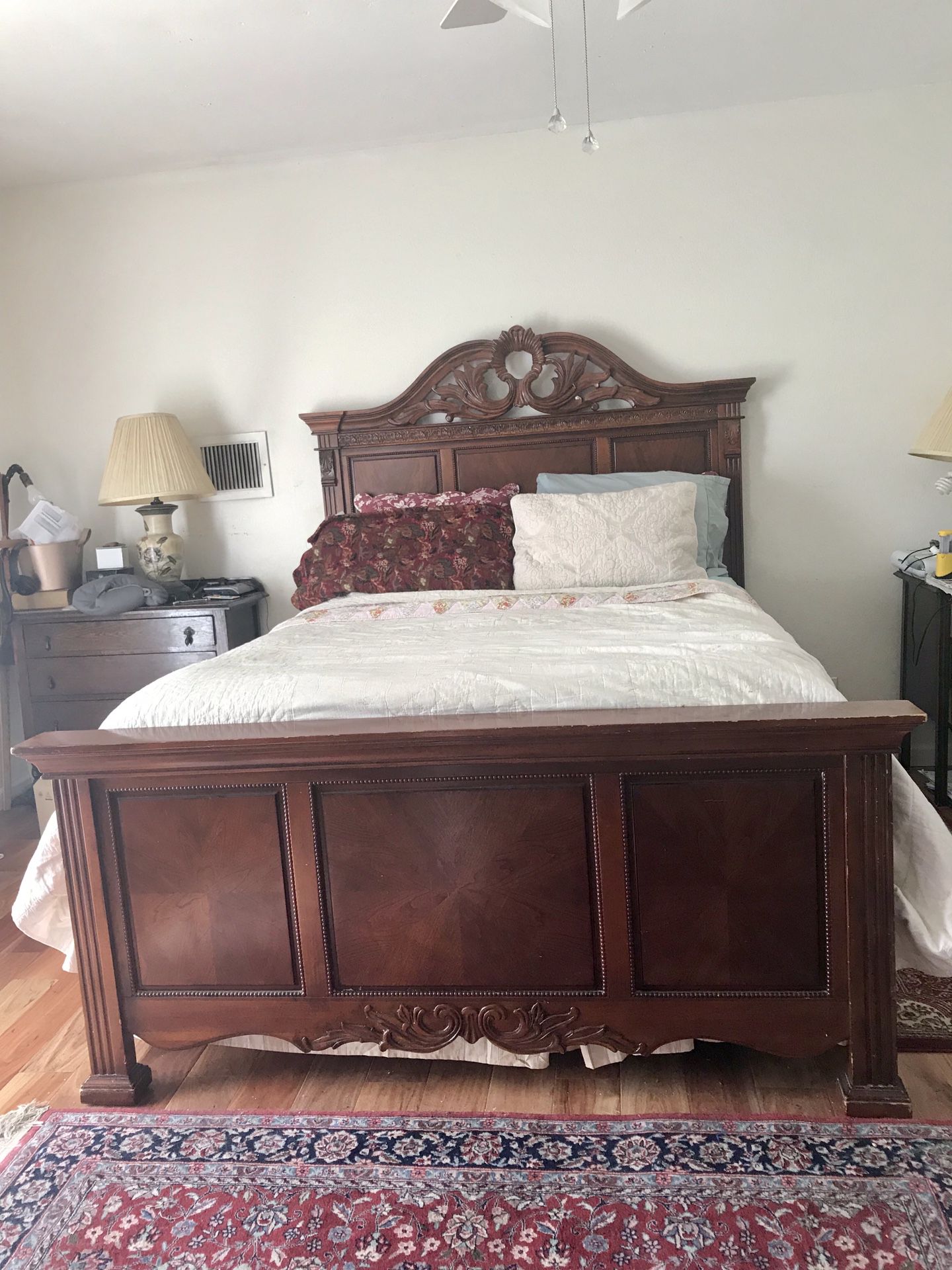 Queen Bed & Frame Set with Solid Wood Headboard/Footboard. Mattress cover, Sheets included