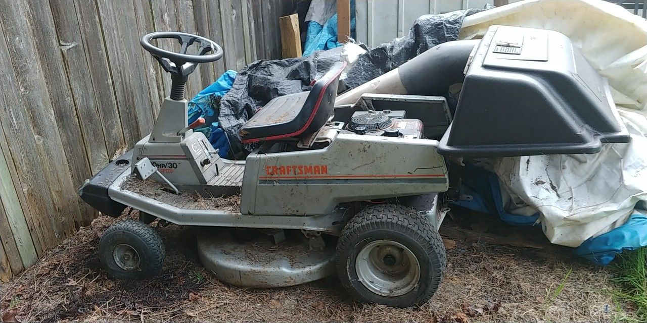 *See Other Listings* Craftsman riding lawnmower (Stopped working)