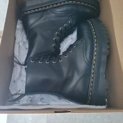 Dr Martens 