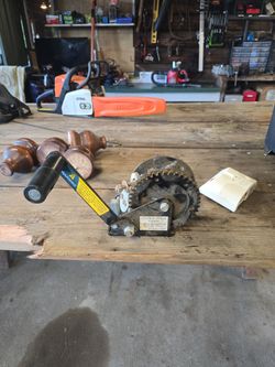 Double gear ratchet winch