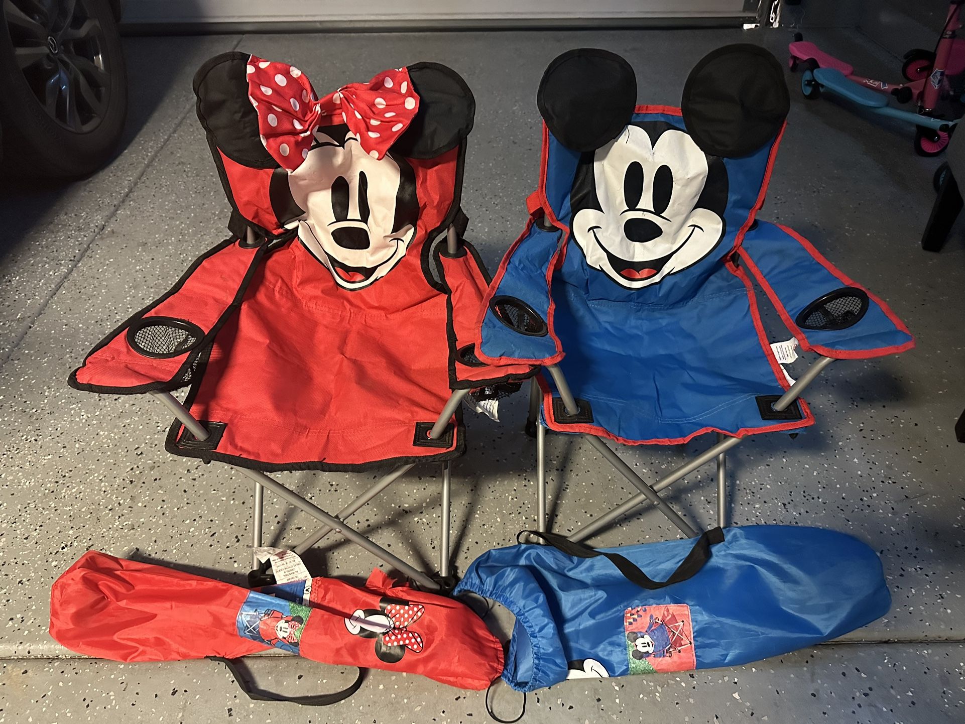 Mickey And Minnie Chair 