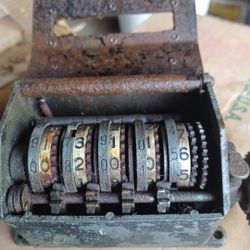 100-year-old Counter Five Digits With Brass Gears