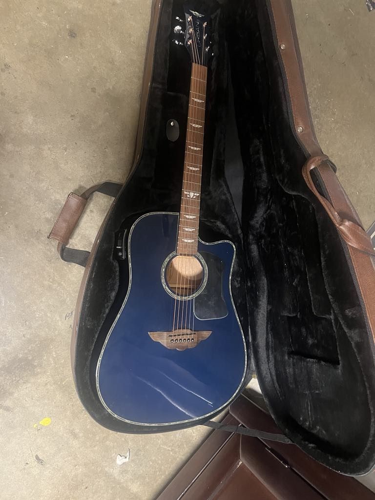 Acoustic Guitar With Case