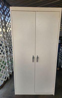 Metal Cabinet/ Garage cabinet