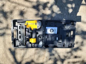 Dewalt