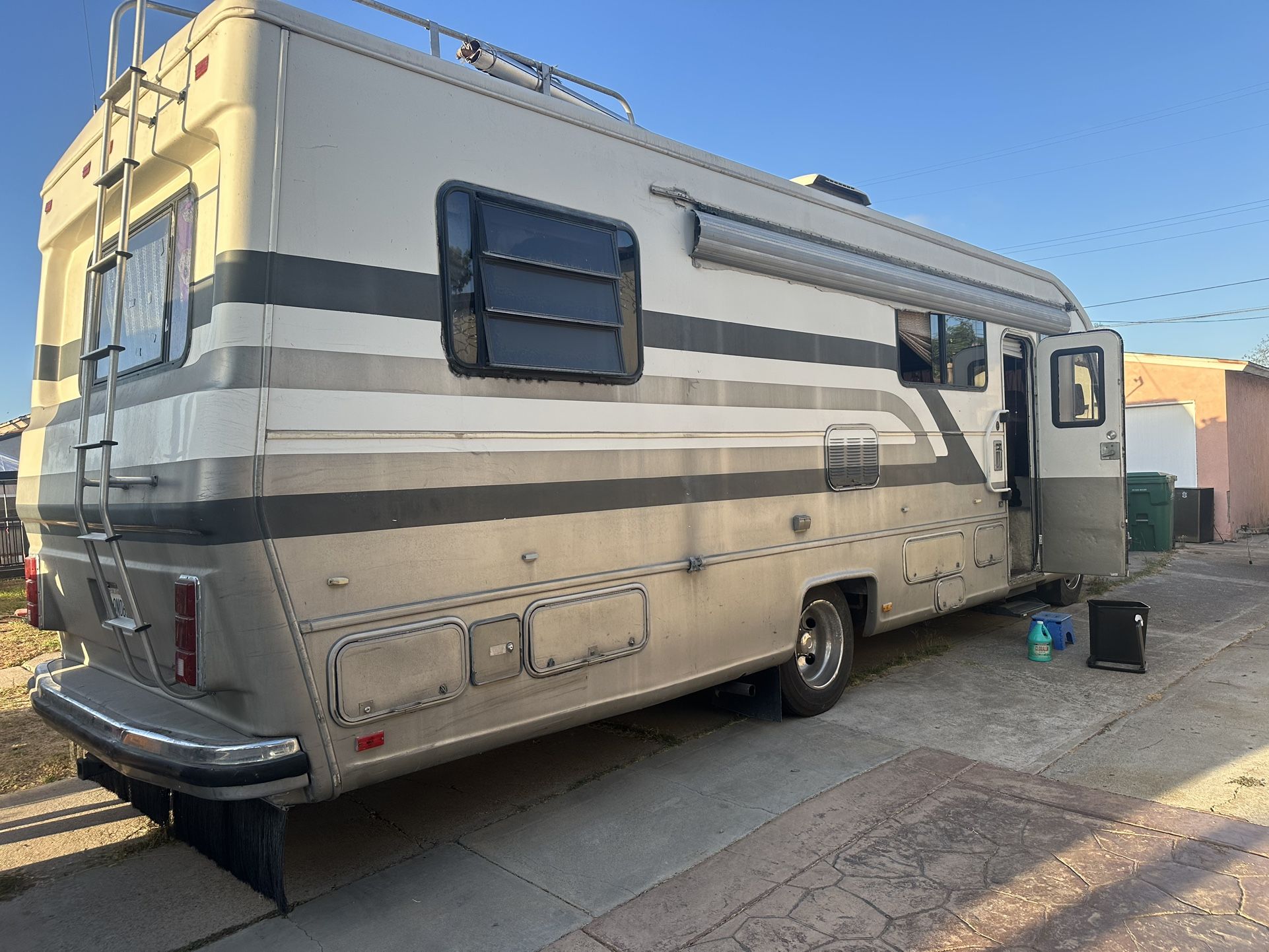 Serious Buyers Only!!!27’ Komfort Motorhome 1989 We Are The Second ...
