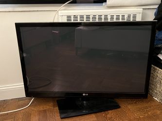 LG 42in High definition Tv Priced For Quick Sale