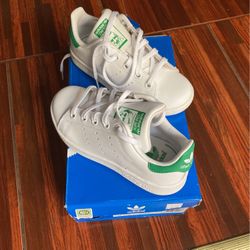 Kids  Adidas Size 12K